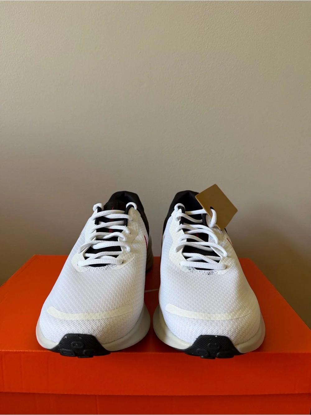 Nike Revolution 7 White Fire Red FB2207-102 Men’s Size 8